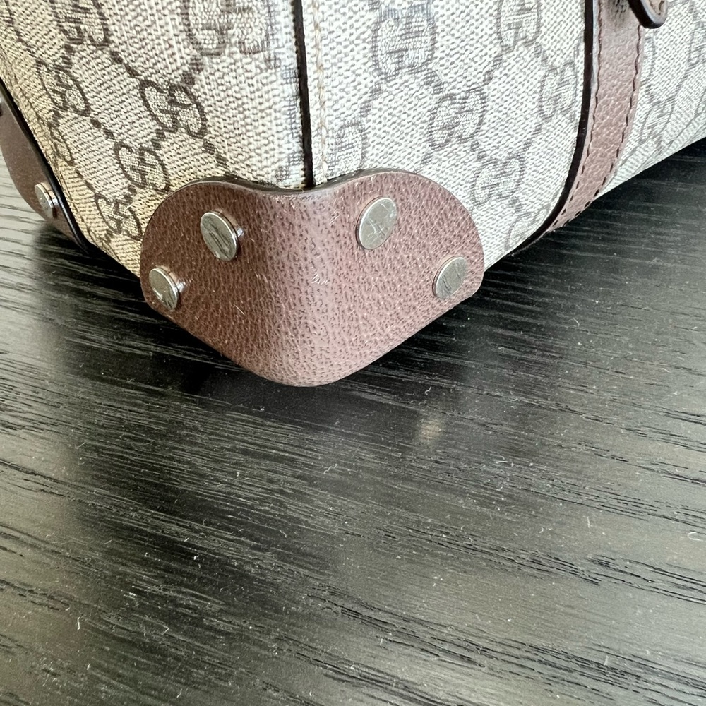 Authentic Gucci GG Supreme Tote Bag. - Picture 6 of 16